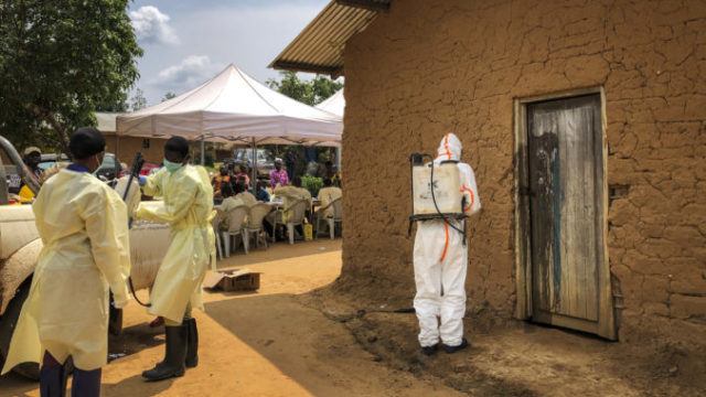 419058_ebola 676x451.jpg