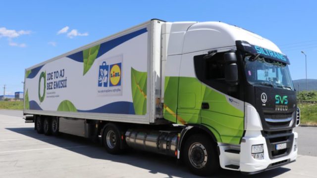 419451_img_0568 676x451.jpg