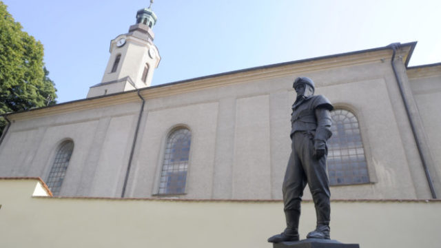 419527_06 1 1 676x473.jpg