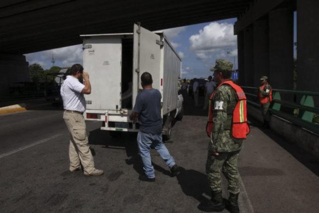 419754_migranti kamion mexiko 676x451.jpg