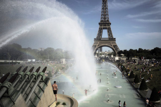 419895_pariz 676x451.jpg