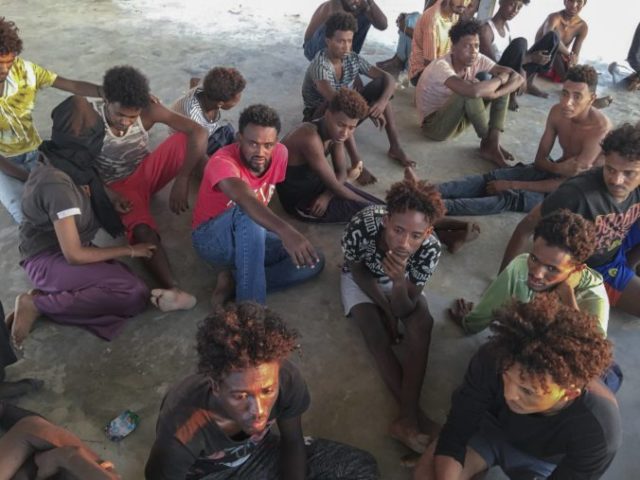 420050_libya_migrants_23414 fbe79beeaf754df39e2dbeffce1192d7 676x507.jpg