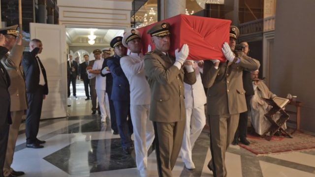 420060_tunisia_president_23088 d769b4bf972444fb8329ab9aef71c8b2 676x456.jpg