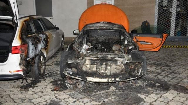 420292_poziar auta 676x451.jpg