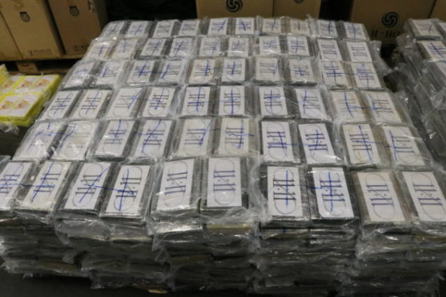 420485_germany_cocaine_haul_87295 08bc89b8224e4c489a9e152a578f33fc 676x451.jpg