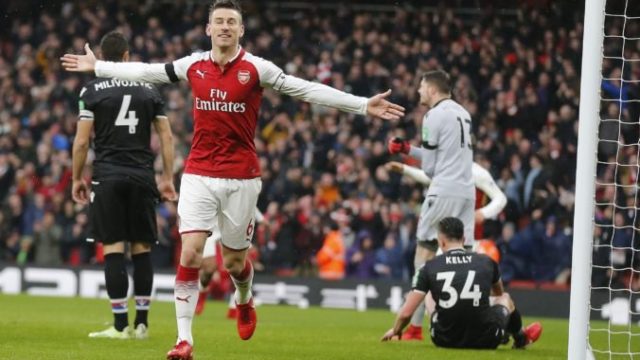 420860_laurent koscielny arsenal 676x424.jpg