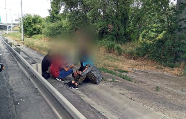 420936_migranti 2 676x433.jpg