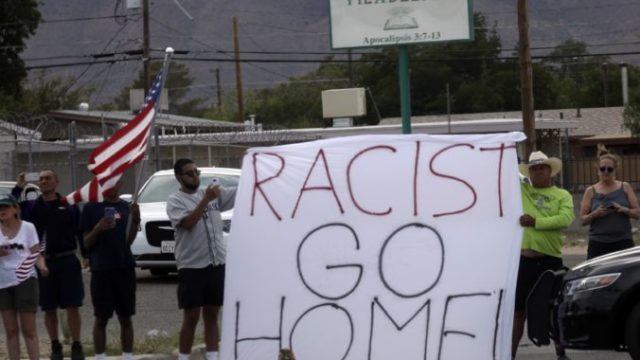 421000_demonstracia donald trump 676x451.jpg