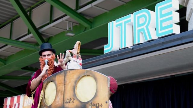 421025_136a0519 676x451.jpg