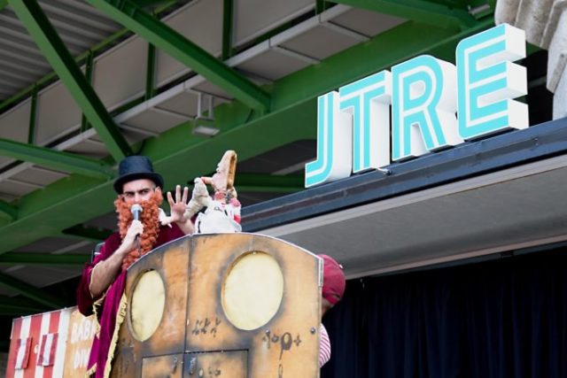 421025_136a0519 676x451.jpg