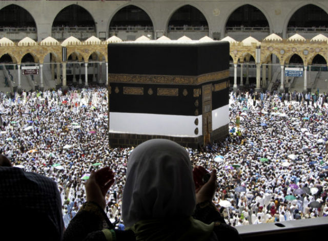 421104_mekka 676x497.jpg