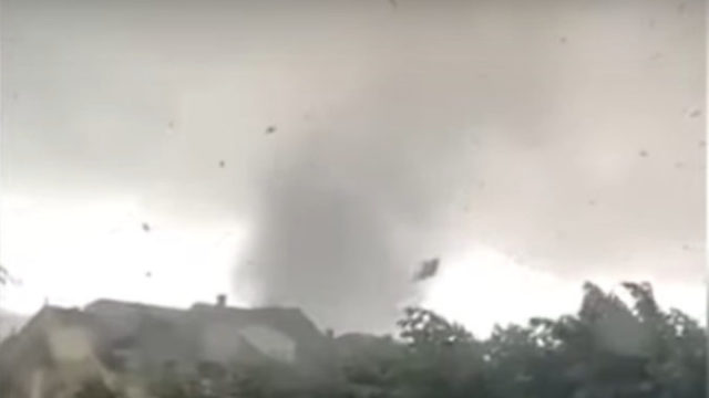 421196_tornado 676x411.jpg