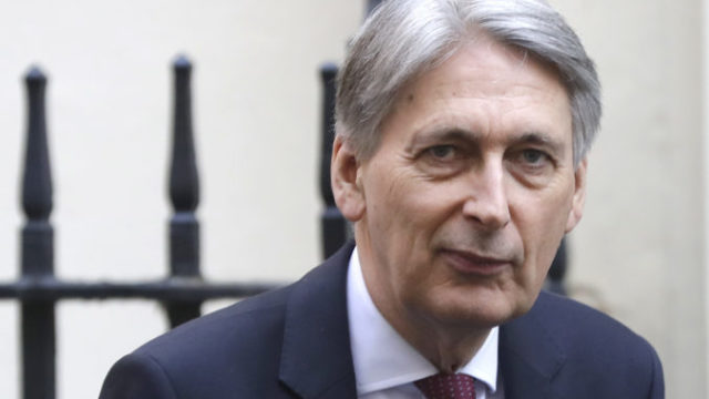 421510_britain_politics_83305 d990d6ce76294accb08bf33643542fd7 676x461.jpg