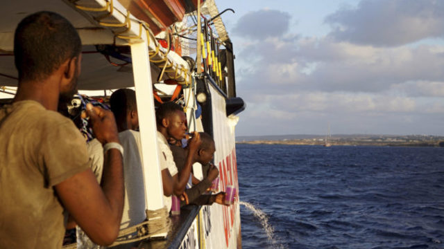 421598_lampedusa 676x449.jpg
