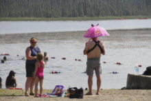 421825_alaska_heat_wave_53036 1ebe97559db7437eac2cfbe207b7c43a 676x451.jpg