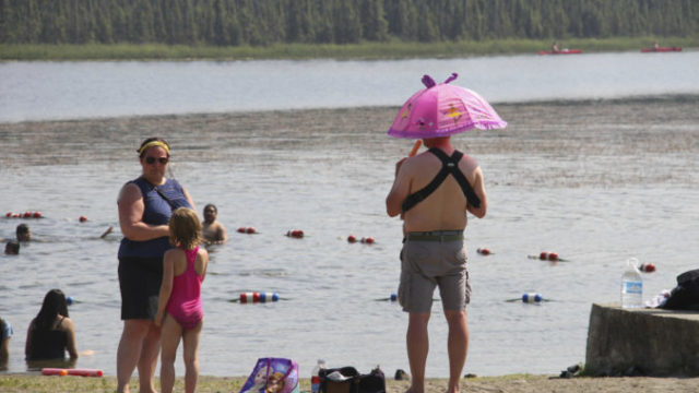 421825_alaska_heat_wave_53036 1ebe97559db7437eac2cfbe207b7c43a 676x451.jpg