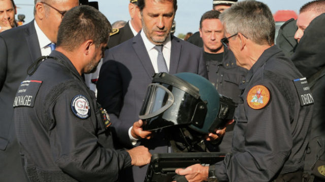 422050_france_g7_summit_security_72593 82477aaf1c154c8e90b6f6b543352e04 676x472.jpg