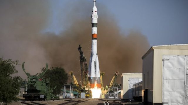 422264_correction_russia_space_53092 8d2c3481f8024bb491078be0d938b0e0 676x451.jpg