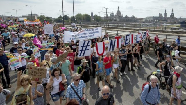 422414_germany_protest_83189 fc28b32cd9b14cc59618e079443dc1e8 676x402.jpg