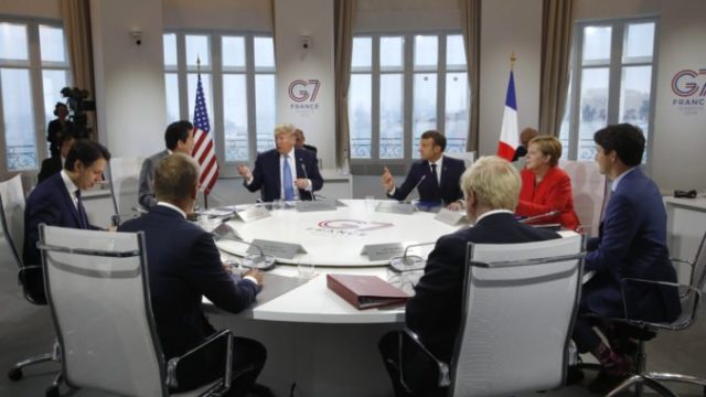 422513_france_g7_summit_08226 181bc3a55b904233991b204bc88b82de 676x451.jpg