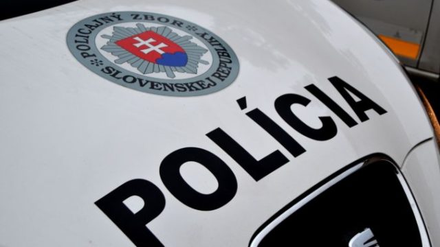 422544_policia 2 676x451.jpg