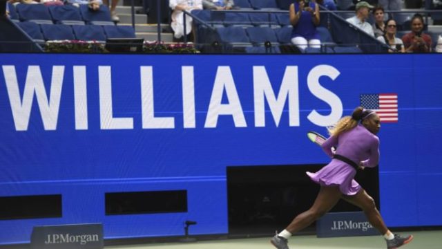 423071_serena williamsova us open new york 676x436.jpg