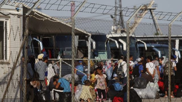 423286_greece_europe_migrants_96639 c3f78fc10dba4efdb0b8b2a3064511ae 676x451.jpg