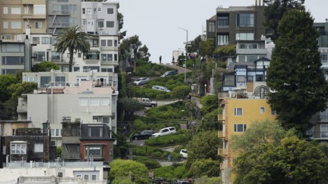 423533_san_francisco_crooked_street_06079 11262aaa65eb4bbbb531c25adb879e39 676x436.jpg