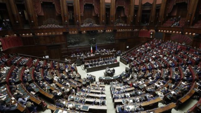 423694_italy_politics_61491 930c24df3e4747e6ab023e317f18a0b9 676x445.jpg