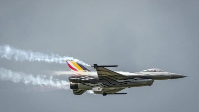 424606_f16 676x450.jpg