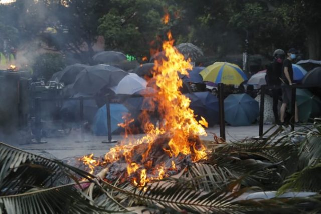 424859_protest hongkong 676x451.jpg