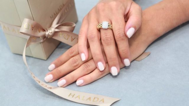 424948_1 prsten fope z butiku halada v bratislavskom avione 676x393.jpg