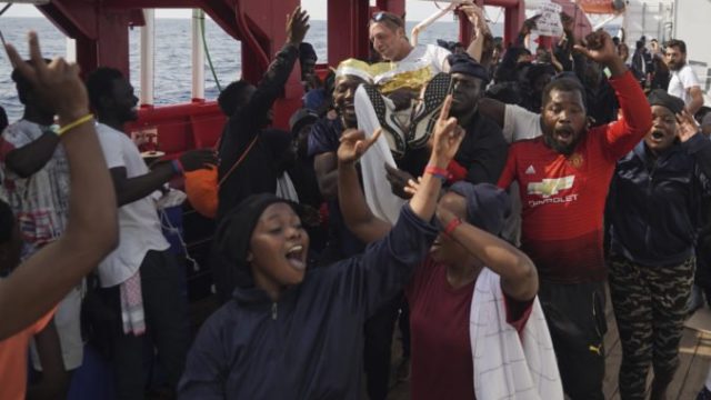424955_europe_migrants_11676 6a1dc6243ddc413b94ae133bc9519010 676x451.jpg
