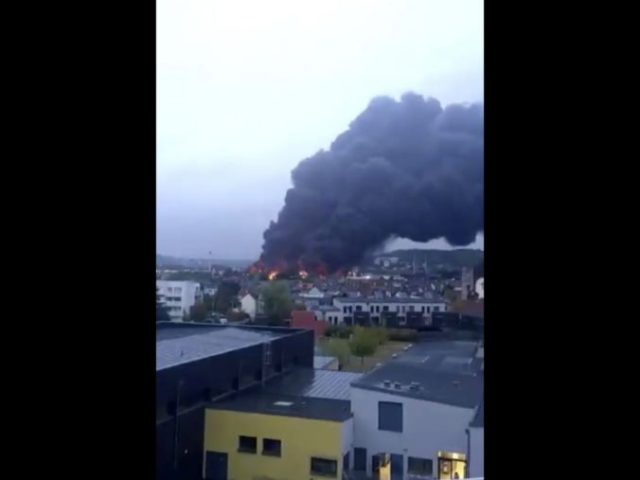 425209_france_fire_12251 cbea215e66c948599967aa1a2ab5e6e6 676x507.jpg