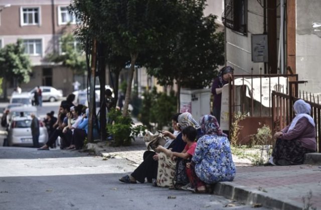 425231_turkey_earthquake_97475 c674f27a6b554156846662af5f7cc6ab 676x442.jpg