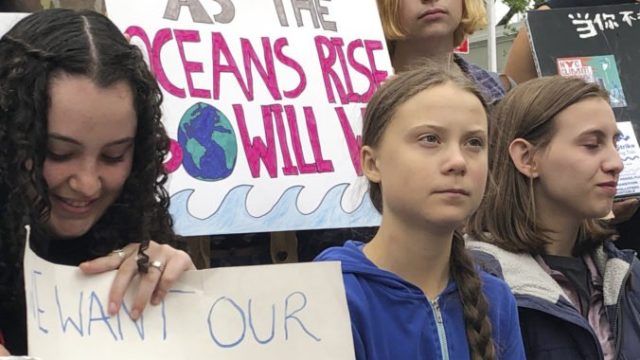 425404_teen_climate_activist_15593 b9188ed45d6b4495a04e355cdb4876fa 676x451.jpg