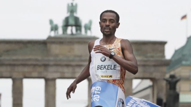 425411_germany_berlin_marathon_13523 f18ec4c098fd49e0ba0a1995fe9c69c7 676x504.jpg