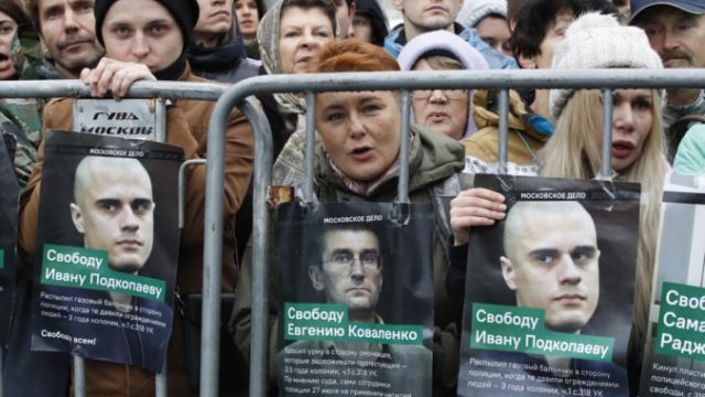 425439_russia_protest_71748 50b6a9f3468044fb88476b48ad7a9dbe 676x438.jpg