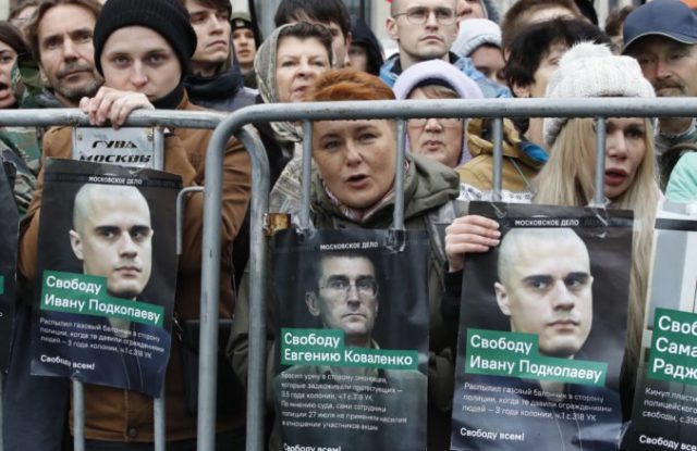425439_russia_protest_71748 50b6a9f3468044fb88476b48ad7a9dbe 676x438.jpg