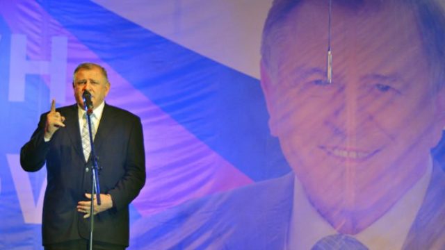 425466_bb20hzds6 676x448.jpg