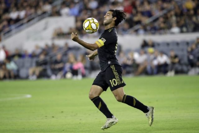 425504_carlos vela fc los angeles major league soccer 676x451.jpg