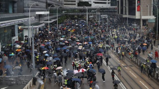 426053_hong_kong_protests_64121 a165fc3359aa411ba5c07d3e7ea24ea0 676x451.jpg