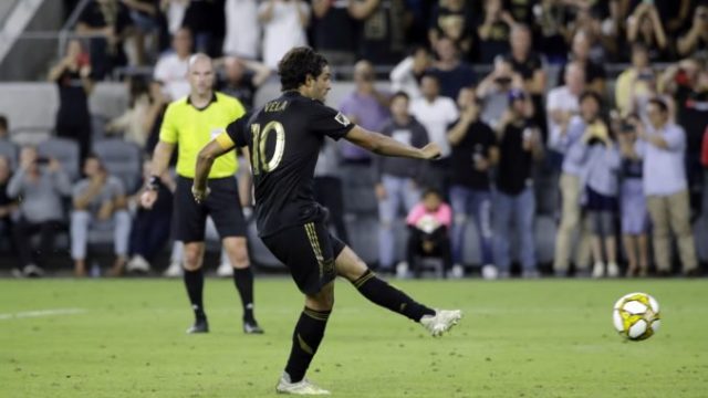 426109_carlos vela fc los angeles major league soccer 676x435.jpg