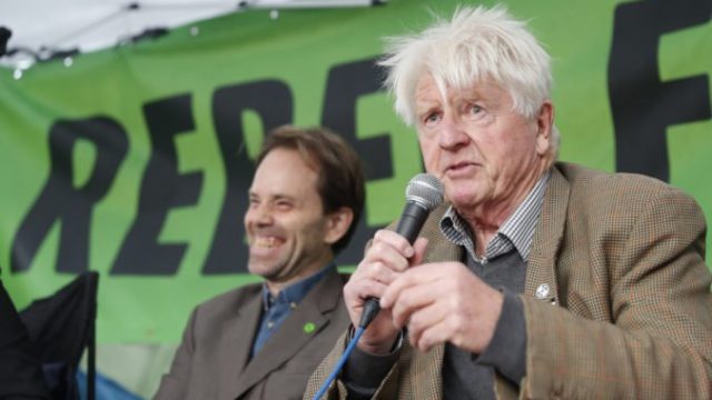 426379_britain_climate_protests_47749 6308514c2f904df4b1ff00afdaf82ad9 676x417.jpg