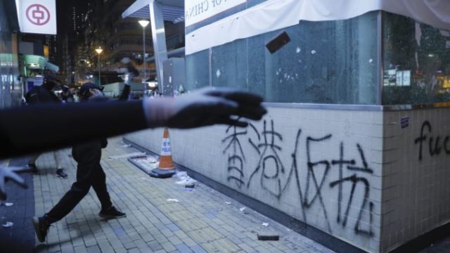 426775_hong kong 676x440.jpg