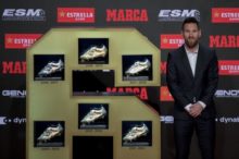 426995_aptopix_spain_messi_golden_boot_47337 e3722c7d293d42d4a1179be4eed4c872 676x450.jpg