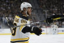 427356_bruins_golden_knights_hockey_78548 22754eb0f20e476ca838f57d8ab5d827 676x454.jpg