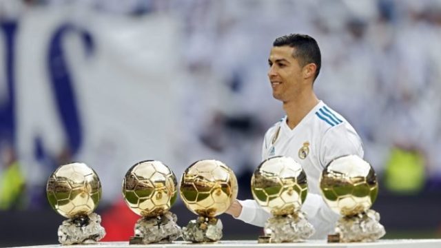 428030_cristiano ronaldo zlata lopta 676x451.jpg