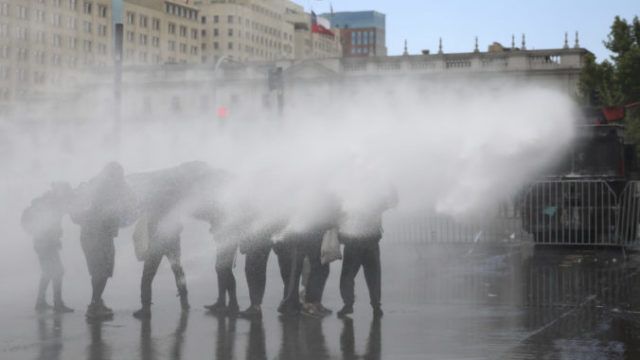 428332_chile_protests_44302 562c496628d741f1ab21cc1184b0036e 676x451.jpg