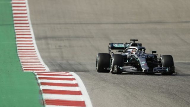 428447_lewis hamilton f1 mercedes velka cena usa 676x434.jpg